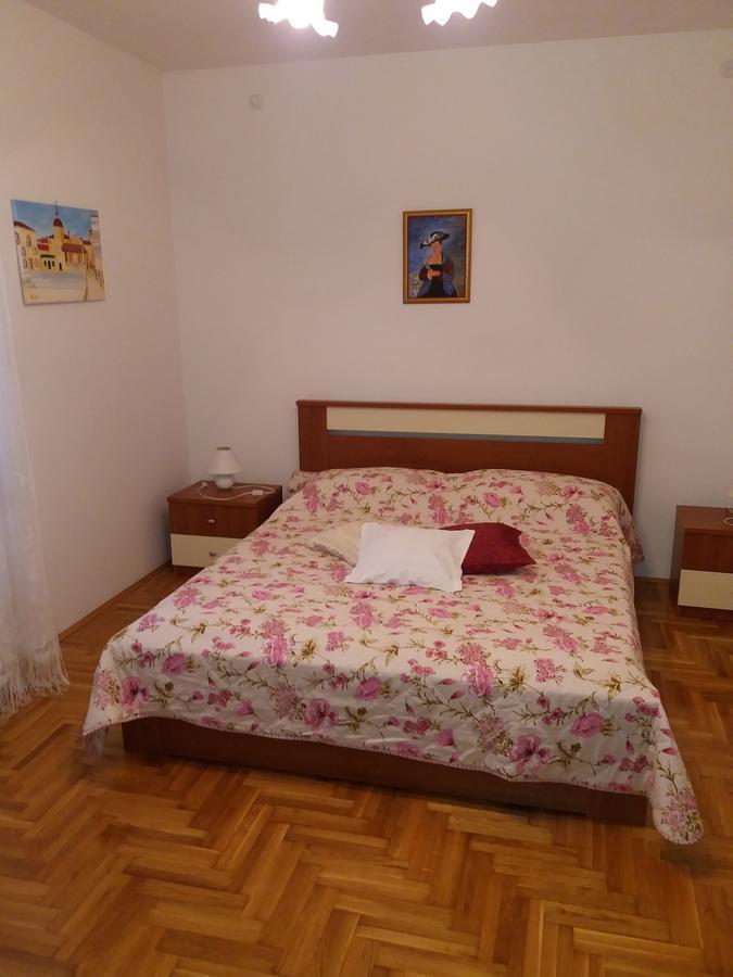 Apartment Meri Trogir Exterior foto
